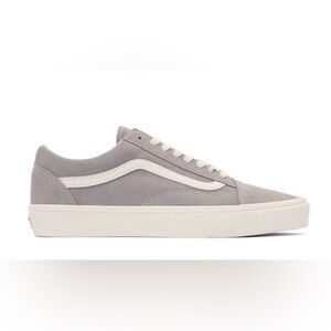 Vans Gray and White Suede Sneakers 8.5 EUC - Like New!!